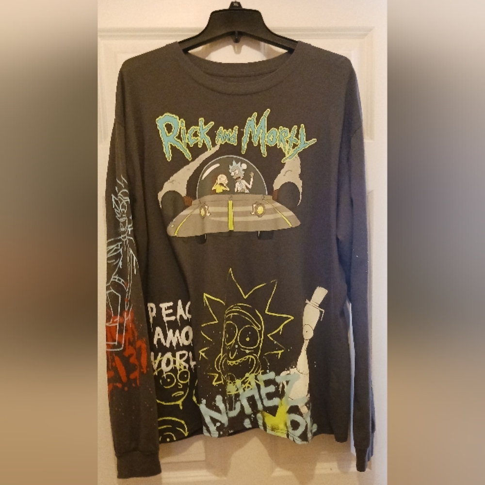 Men's long sleeve shirt